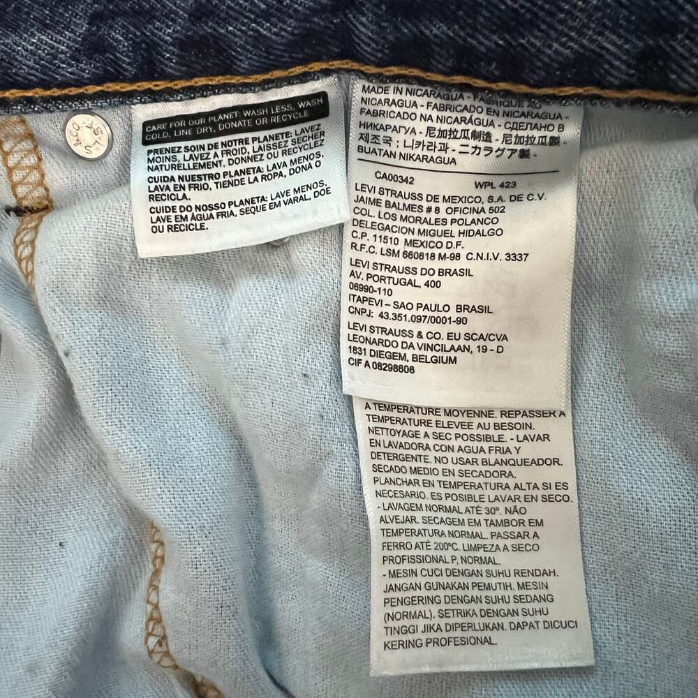 Levi's 550 Relaxed Straight Leg Work Wear Blue Denim Jeans | Men's Size 38X34 - Picture 4 of 9